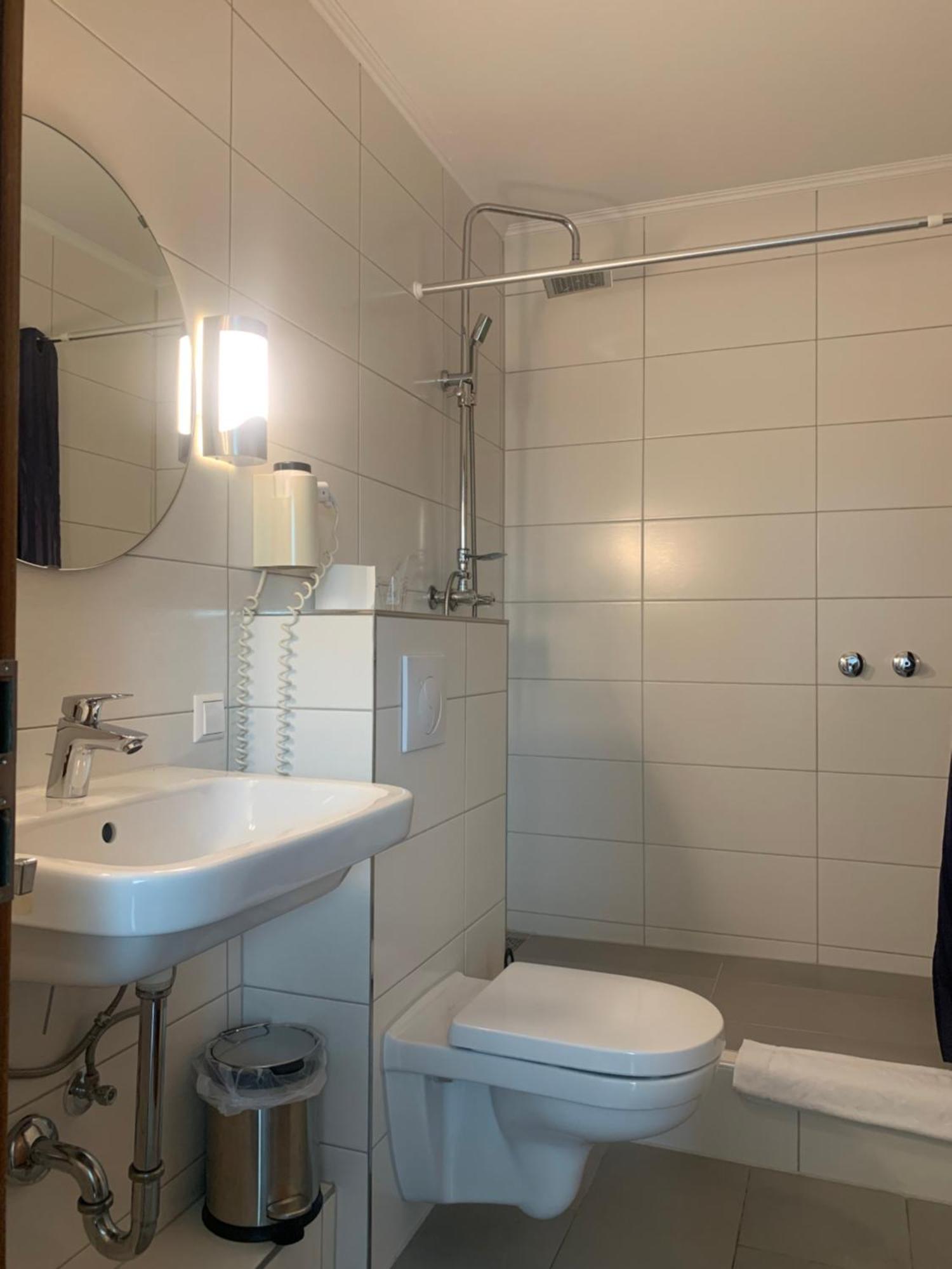 Hotel Calenberger Hof Wennigsen Buitenkant foto