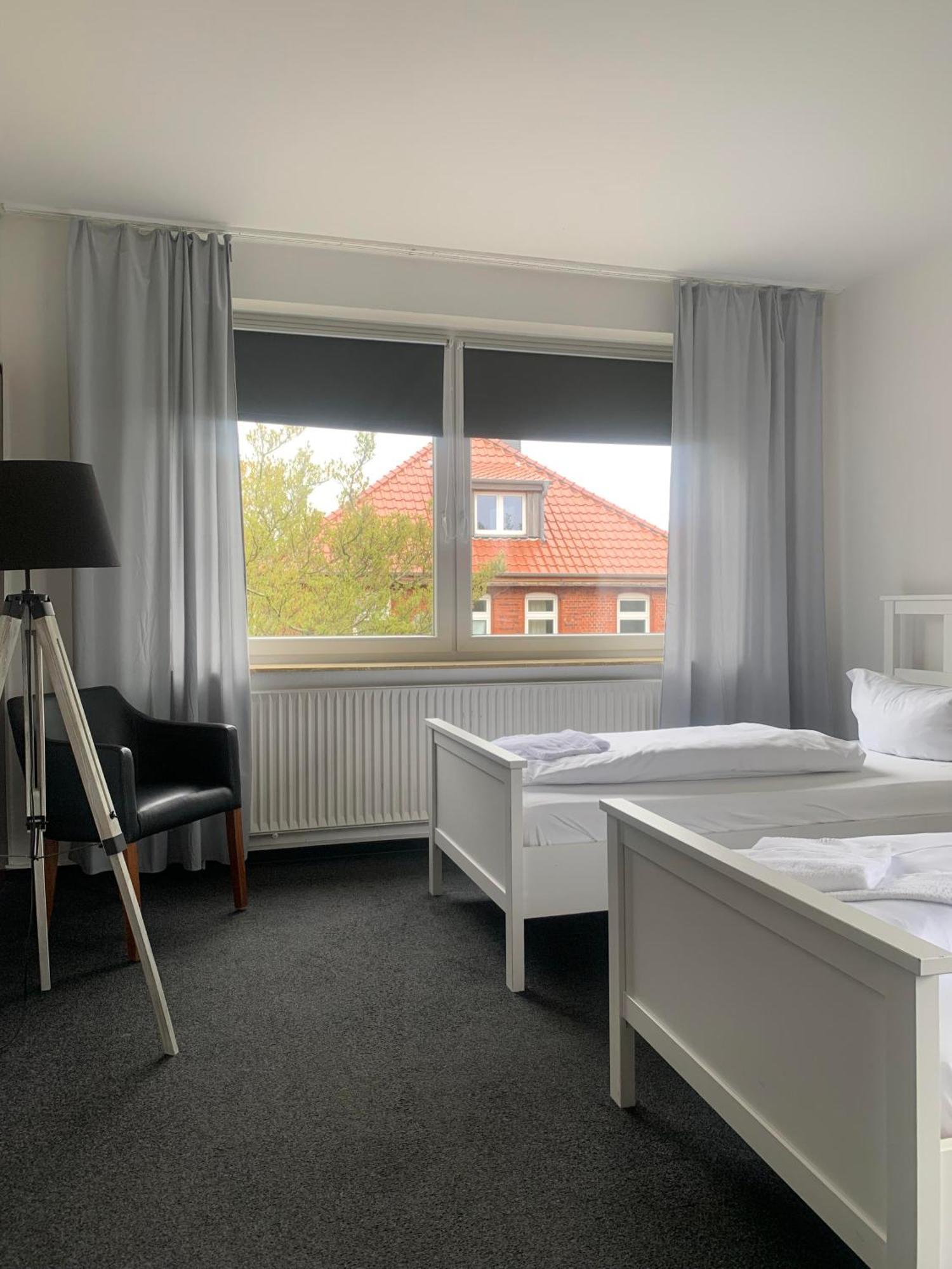 Hotel Calenberger Hof Wennigsen Buitenkant foto